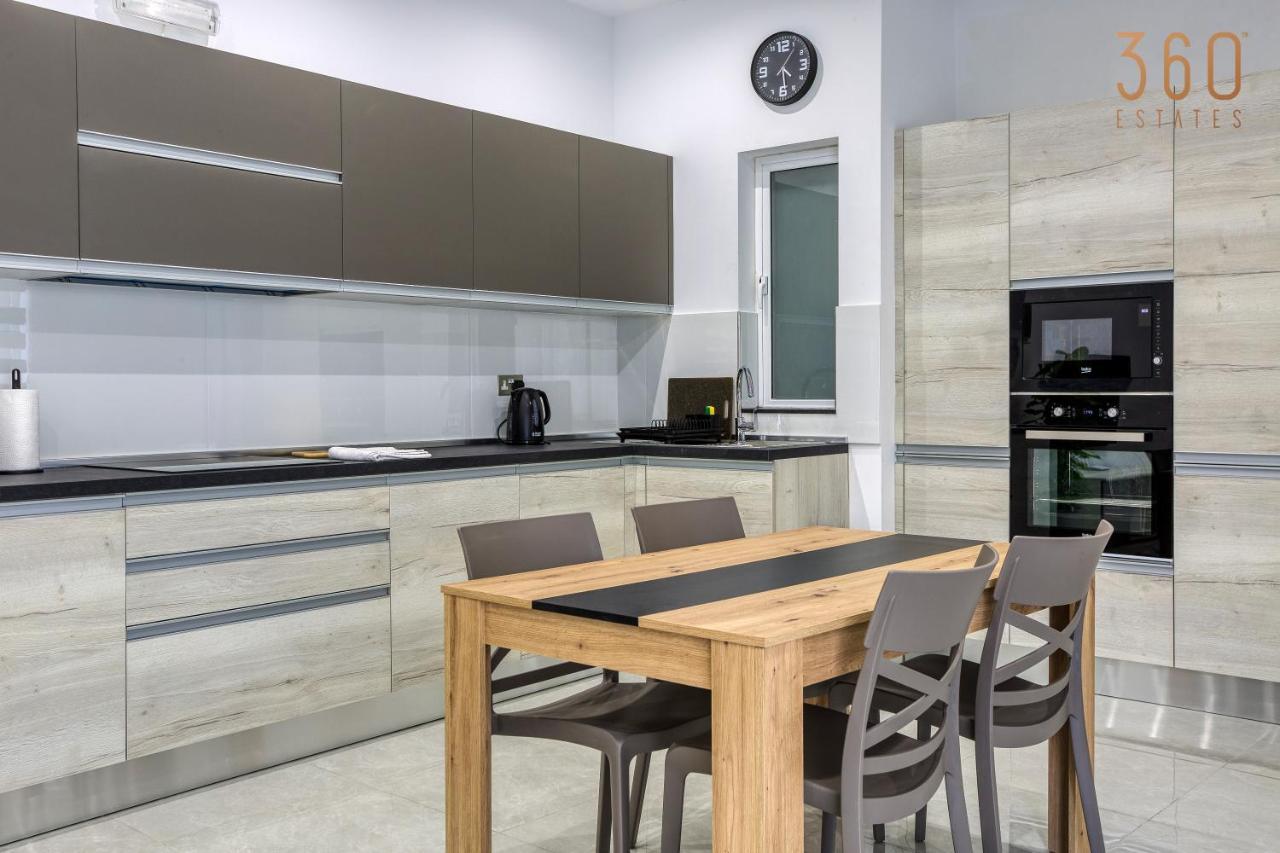 A Lovely 1Br Home With Balcony Just Off The Coast By 360 Estates St. Julian's Exterior foto